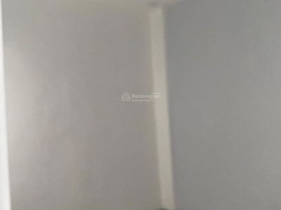 Le Van Luong Street, Vietnam  Le Van Luong Street, Vietnam