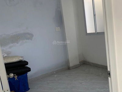 Le Van Luong Street, Vietnam Le Van Luong Street, Vietnam