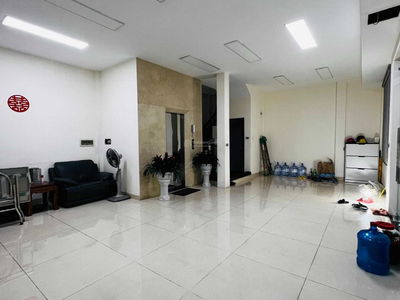 No. 1B7 Dam Trau Street, Vietnam No. 1B7 Dam Trau Street, Vietnam