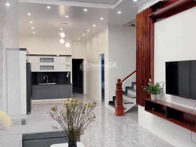 Hoang Hoa Tham Street, Vietnam Hoang Hoa Tham Street, Vietnam