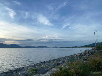 Nguyen Tat Thanh Street, Vietnam  Nguyen Tat Thanh Street, Vietnam