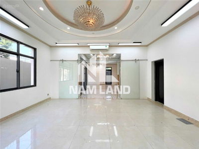 Luong Dinh Cua Street, Vietnam Luong Dinh Cua Street, Vietnam