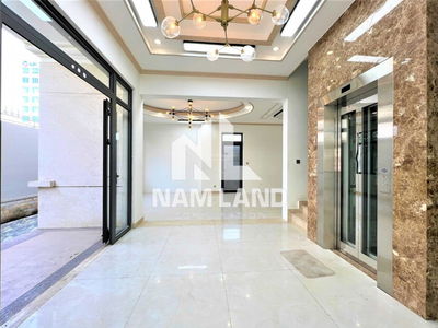 Luong Dinh Cua Street, Vietnam Luong Dinh Cua Street, Vietnam