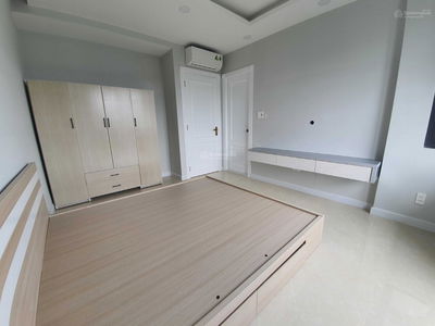 Lavila Kien A - Nha Be, Vietnam  Lavila Kien A - Nha Be, Vietnam