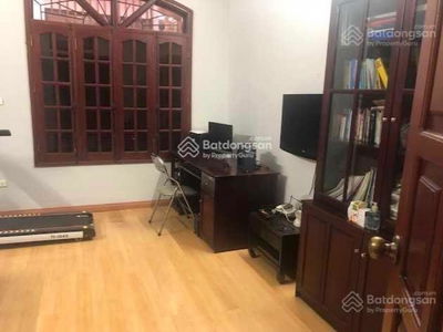 Hoang Cau Street, Vietnam Hoang Cau Street, Vietnam