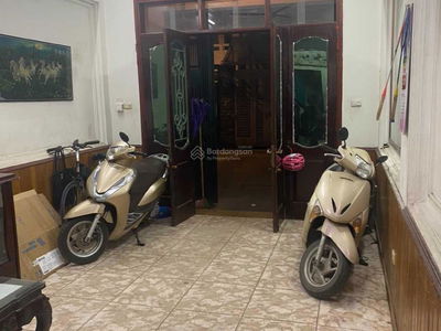 Ngoc Khanh Street, Vietnam Ngoc Khanh Street, Vietnam