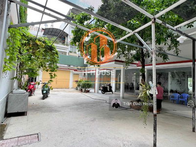 Yen The Street, Vietnam Yen The Street, Vietnam