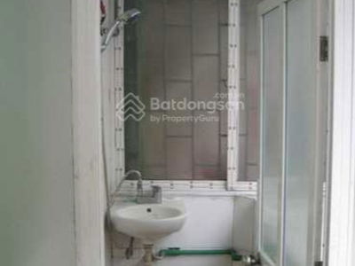 Duong Thanh Street, Vietnam  Duong Thanh Street, Vietnam