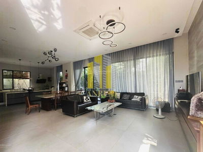 Tran Nao Street, Vietnam Tran Nao Street, Vietnam