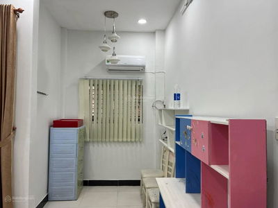 Nguyen Hong Dao Street, Vietnam Nguyen Hong Dao Street, Vietnam