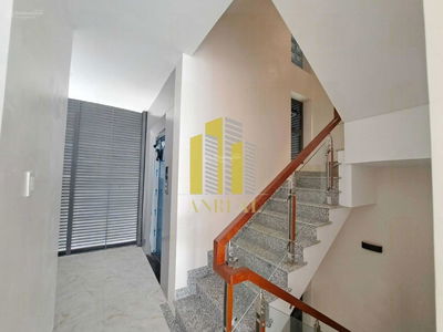 Tran Luu Street, Vietnam  Tran Luu Street, Vietnam