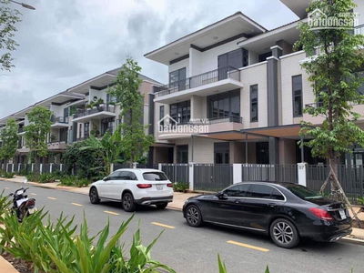 Lavila Kien A - Nha Be, Vietnam  Lavila Kien A - Nha Be, Vietnam