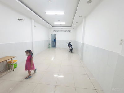 Nguyen Thi Tan Street, Vietnam  Nguyen Thi Tan Street, Vietnam