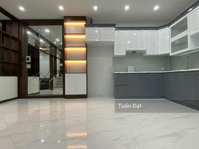 Nguyen Chi Thanh Street, Vietnam Nguyen Chi Thanh Street, Vietnam