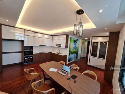 Dang Tien Dong Street, Vietnam Dang Tien Dong Street, Vietnam