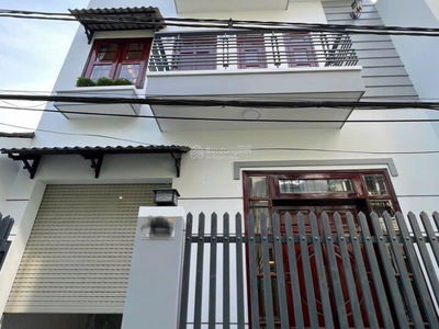 Nguyen Thi Dinh Street, Vietnam  Nguyen Thi Dinh Street, Vietnam