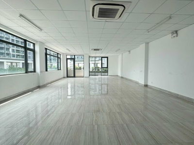 Luong Dinh Cua Street, Vietnam Luong Dinh Cua Street, Vietnam