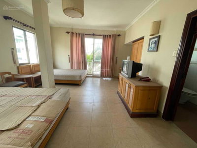 Bach Dang Street, Vietnam Bach Dang Street, Vietnam