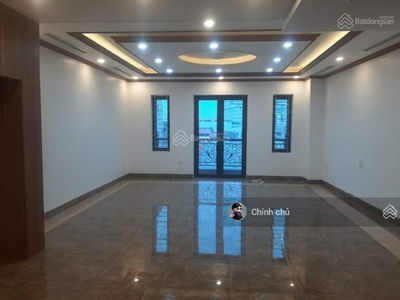 Nguyen Chanh Street, Vietnam Nguyen Chanh Street, Vietnam