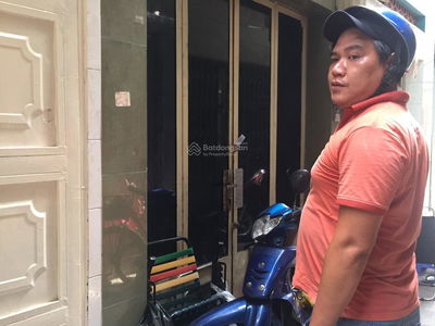 Ben Chuong Duong Street, Vietnam  Ben Chuong Duong Street, Vietnam