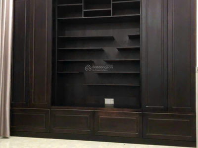 Vo Van Hat Street, Vietnam Vo Van Hat Street, Vietnam