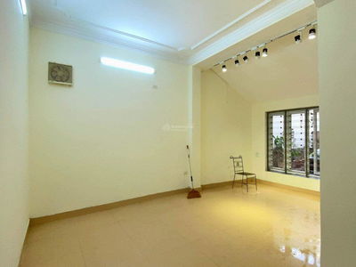 Nguyen Van Cu Street, Vietnam Nguyen Van Cu Street, Vietnam