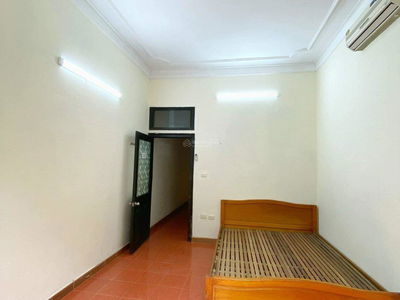 Nguyen Van Cu Street, Vietnam Nguyen Van Cu Street, Vietnam