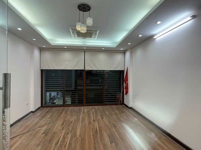 Trung Kinh Street, Vietnam Trung Kinh Street, Vietnam