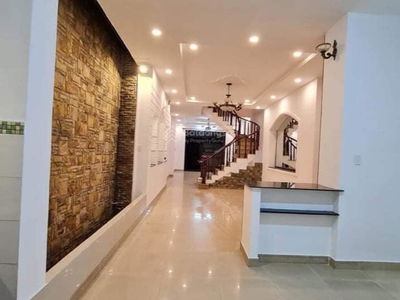 Phan Dang Luu Street, Vietnam Phan Dang Luu Street, Vietnam