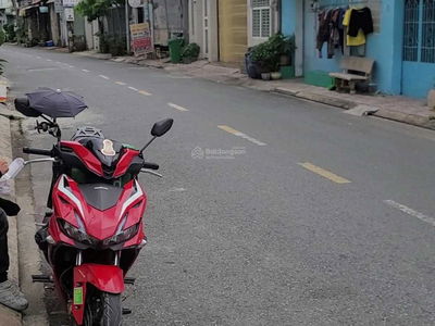 Nam Hoa Street, Vietnam  Nam Hoa Street, Vietnam