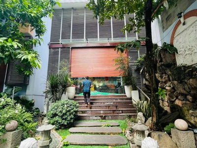 Nguyen Dinh Chinh Street, Vietnam Nguyen Dinh Chinh Street, Vietnam