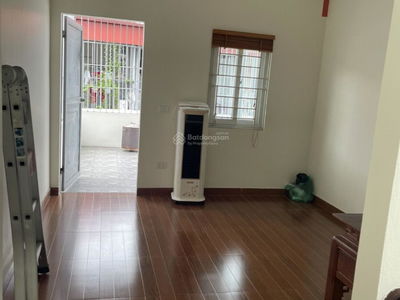 Ngoc Thuy Street, Vietnam Ngoc Thuy Street, Vietnam