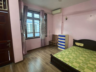 Bui Xuong Trach Street, Vietnam Bui Xuong Trach Street, Vietnam