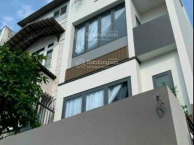 Hoang Hoa Tham Street, Vietnam Hoang Hoa Tham Street, Vietnam