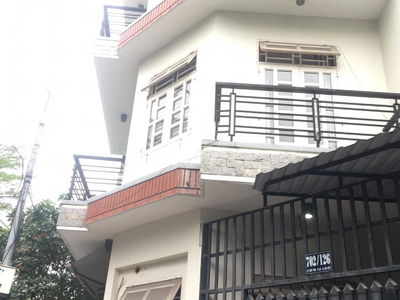 Le Duc Tho Street, Vietnam Le Duc Tho Street, Vietnam