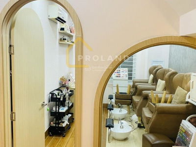 Dang Van Ngu Street, Vietnam Dang Van Ngu Street, Vietnam