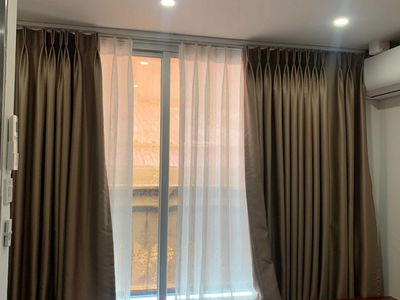 Trang Tien Street, Vietnam Trang Tien Street, Vietnam