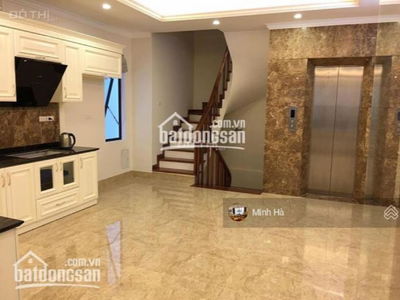 Hoang Cau Street Hoang Cau Street