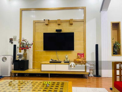 Hoang Cau Street, Vietnam Hoang Cau Street, Vietnam