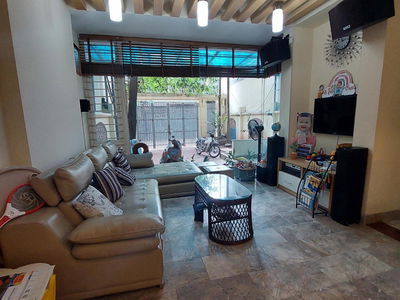 Hoang Van Thai Street, Vietnam Hoang Van Thai Street, Vietnam