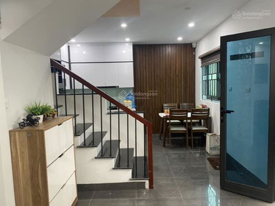 Ngoc Thuy Street, Vietnam  Ngoc Thuy Street, Vietnam