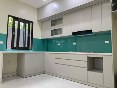 Ngoc Thuy Street, Vietnam  Ngoc Thuy Street, Vietnam