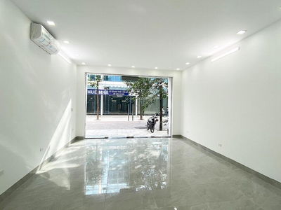 TSQ Galaxy, Vietnam TSQ Galaxy, Vietnam