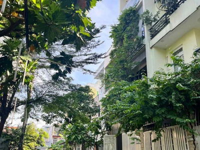 Le Duc Tho Street, Vietnam Le Duc Tho Street, Vietnam