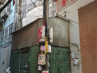 Nguyen Khang Street, Vietnam Nguyen Khang Street, Vietnam