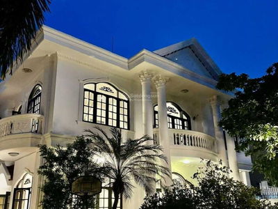 Quoc Huong Street, Vietnam Quoc Huong Street, Vietnam