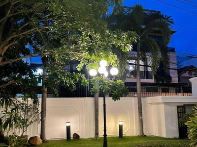 Quoc Huong Street, Vietnam Quoc Huong Street, Vietnam