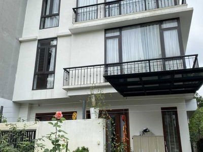 Ngoc Thuy Street, Vietnam Ngoc Thuy Street, Vietnam