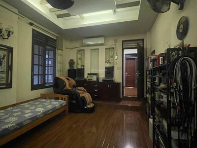 Le Van Sy Street, Vietnam Le Van Sy Street, Vietnam