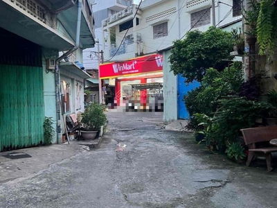 Au Co Street, Vietnam Au Co Street, Vietnam